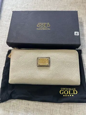 미사용 새상품 COCCELUX GOLD 베이지 소가죽 장지갑
