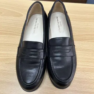 블랙 가죽 로퍼