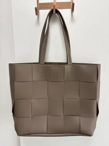 브라운 웨이브 디자인 토트백