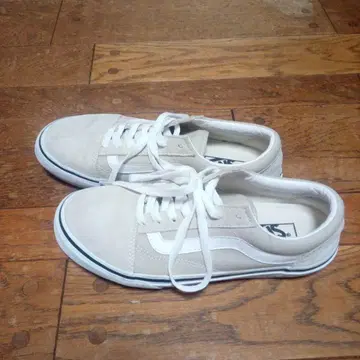 Vans 베이지 스웨이드 스니커즈