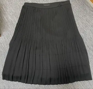 DANA PARIS 블랙 플리츠 스커트 42 라이카 블랙 일본제