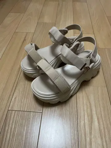 오리엔탈 트래픽 여성용 통굽 베이지 M 사이즈