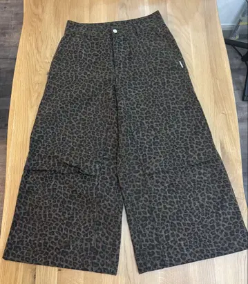 Urban edge 레오파드 와이드 팬츠 M 사이즈