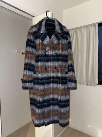 COS 더블 브레스트 체크 코트