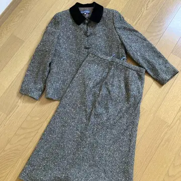 Chalet Blanc 스커트 셋업 사이즈 9