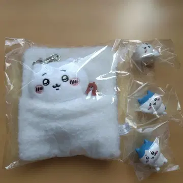 치이카와 (먼작귀) 이불 낚시릴 패스케이스와 피규어 3개 세트