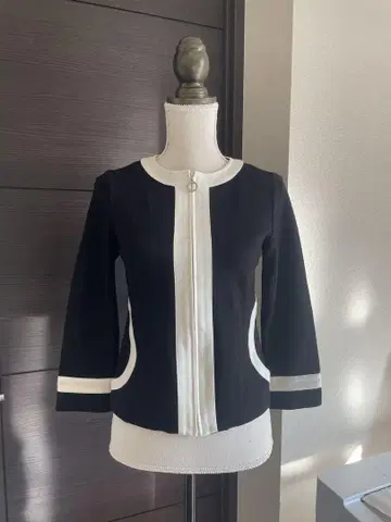 [ MARY QUANT LONDON ] 노카라 자켓 블랙/화이트