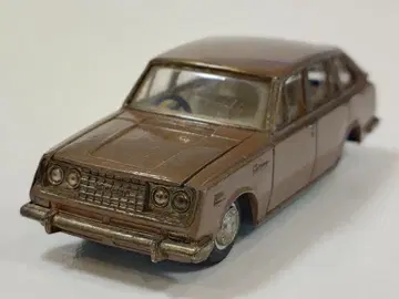 다이아펫 No.146 CORONA 5door Sedan