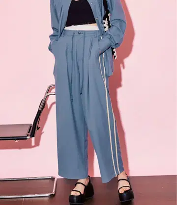 MAISON SPECIAL 레이어드 더블 웨스트 사이드 라인 팬츠