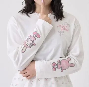 베리에 양 소매 아플리케 T셔츠 메조 피아노