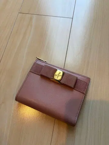 페라가모 접이식 지갑