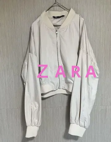 [ 새상품급 ] ZARA 화이트 봄버 자켓 L