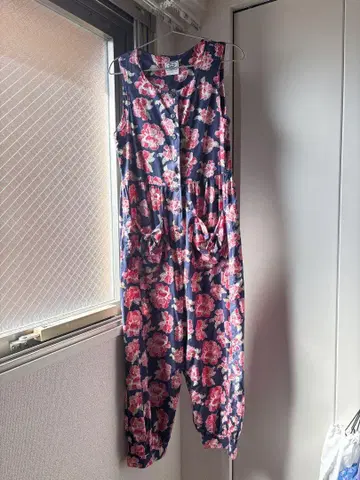 [ curios ] Laura Ashley 플라워 무늬 살로펫 S