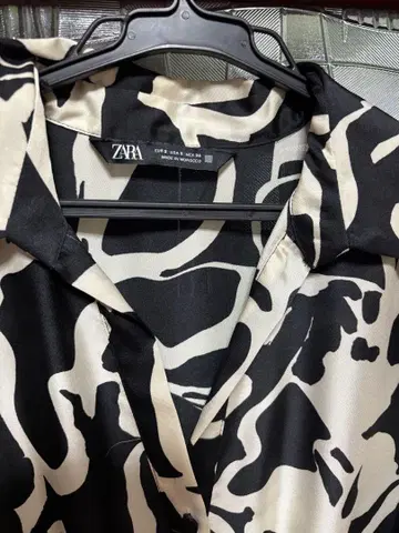 새상품급 ZARA 프린트 긴팔 랩 드레스