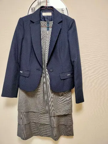 LEMI 네이비 자켓과 드레스 세트 사이즈 9