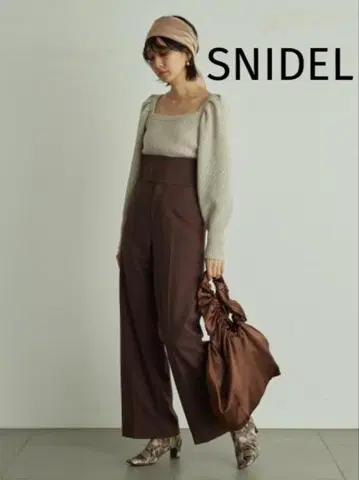 [ SNIDEL ] 퍼프 슬리브 니트탑