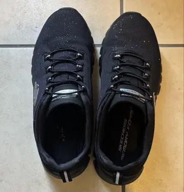 Skechers 스케쳐스 블랙 라메 스니커즈 24.5cm