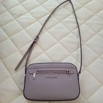 MICHAEL KORS 그레이 숄더백