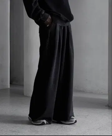 2tuck Cutoff Sweat Slacks L 사이즈