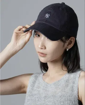 NEWERA 나노 유니버스 casualclassic 미니 로고