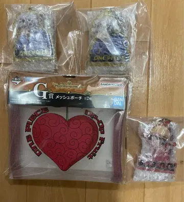 ONE PIECE 제일복권 메쉬 파우치 아크릴 키링 세트