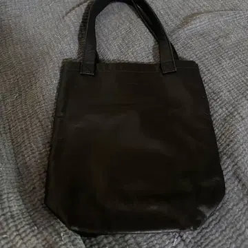 블랙 가죽 토트백