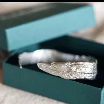 지브리 미술관 한정판 주석 뱅글 하쿠룡