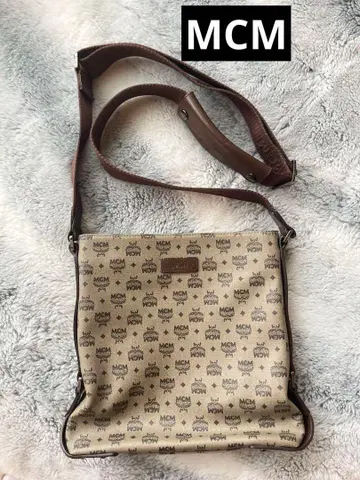 MCM 로고 프린트 숄더백