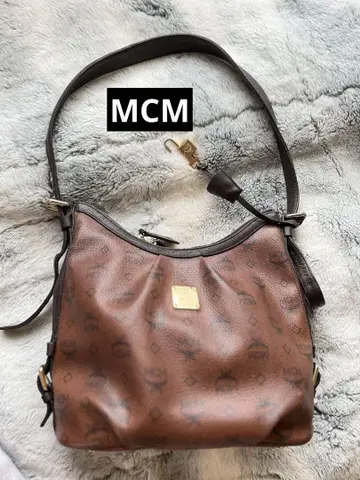 MCM 브라운 로고 숄더백