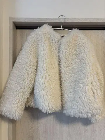 ZARA 아이보리 인조 모피 자켓 XL