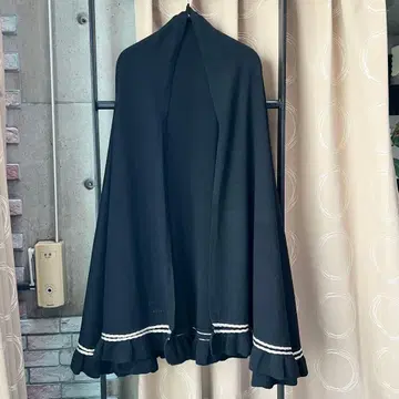 mila schon 프릴 장식 블랙 스톨 판초 대형
