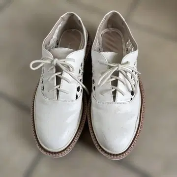ZARA BASIC 37 화이트 가죽 레이스업 슈즈