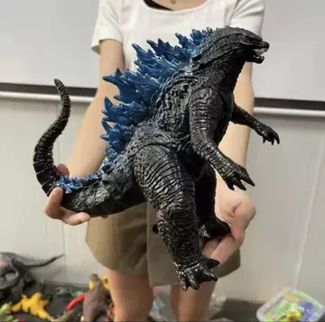 고질라 피규어