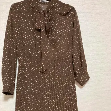 스나이델 도트 무늬 긴팔 원피스 가을 컬러 선착순