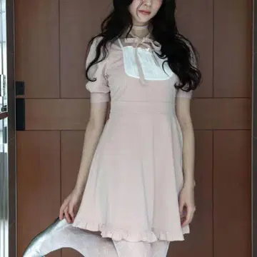 TITTY&CO 밸리 코어 원피스