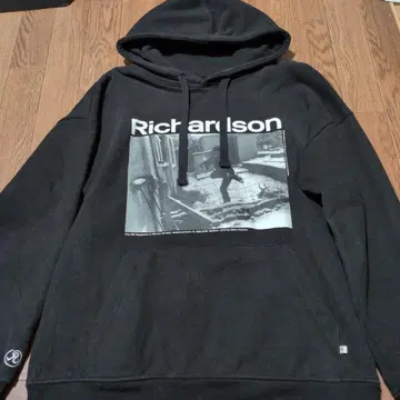 Richardson 블랙 후드티 후드 부착 구제 의류