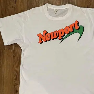 뉴포트 90s 티셔츠