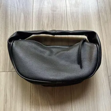 하프문 백 블랙
