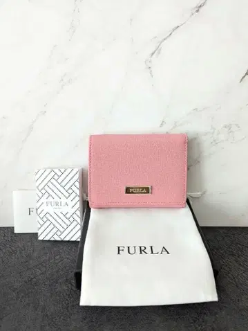 FURLA 핑크 3단 폴더형 지갑