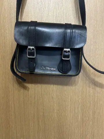 [ 가격 인하 가능 ] Dr.Martens 닥터마틴 새첼백