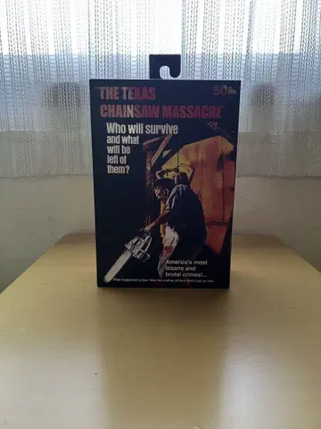 NECA 텍사스 전기톱 학살 50주년 기념 얼티밋 레더페이스