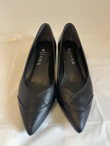 [ 새상품급 ] DIANA 블랙 펌프스 로우힐 23cm