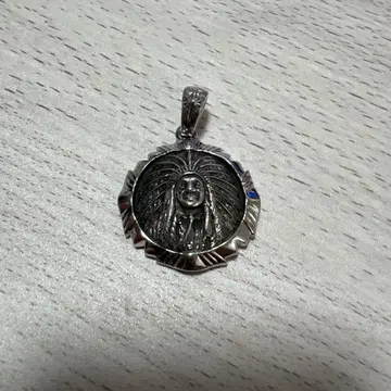 SAAD 인디언 헤드 펜던트
