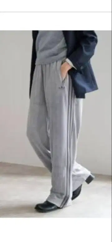 미사용 새상품 Spick & Span adidas 이지 팬츠