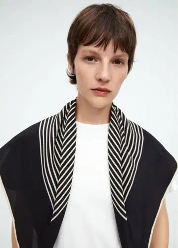 TOTEME 대형 스카프 인기