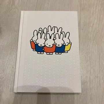 미피전 70주년 공식 도록 딕 브루나 miffy