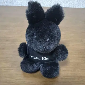 Matin Kim 토끼형 키링 블랙