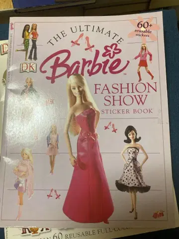 바비 패션쇼 스티커북