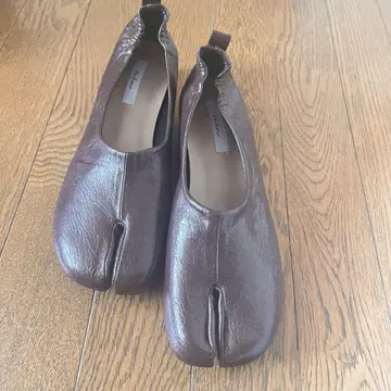 브라운 가죽풍 플랫슈즈