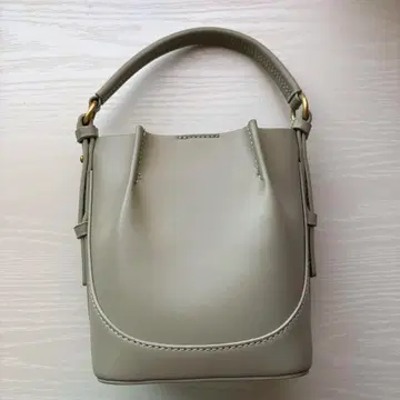 ZARA 탑 스티치 미니 버킷 백 그린